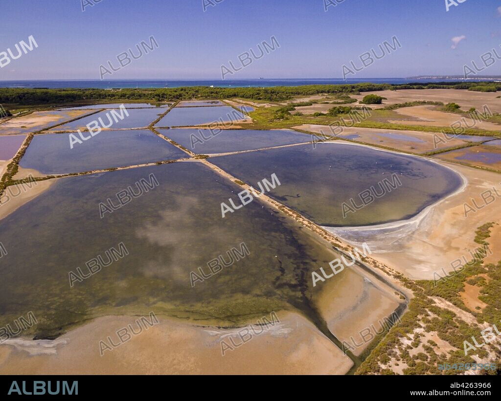 Salinas de Es Trenc, Es Trenc-Salobrar de Campos, Área Natural de Especial Interés, municipio de Campos, Mallorca, balearic islands, Spain.