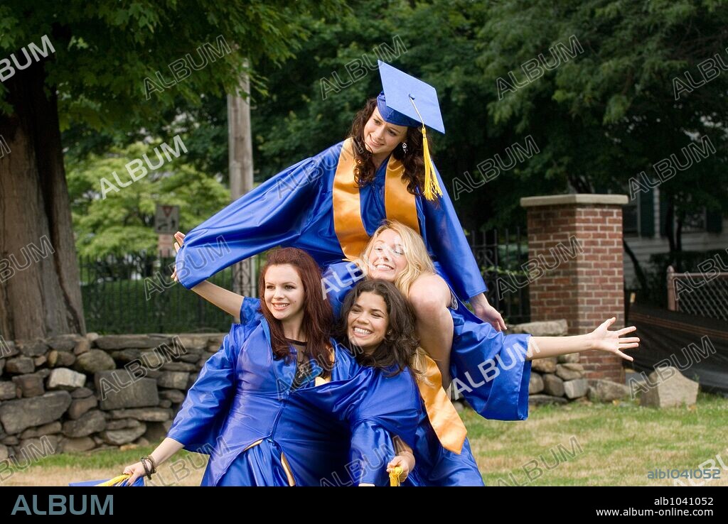 ALEXIS BLEDEL, AMBER TAMBLYN, AMERICA FERRERA und BLAKE LIVELY in THE SISTERHOOD OF THE TRAVELING PANTS 2, 2008, unter der Regie von SANAA HAMRI. Copyright ALCON ENTERTAINMENT/ALLOY ENTERTAINMENT/DINOVI PICTURES / CARUSO, PHILLIP.