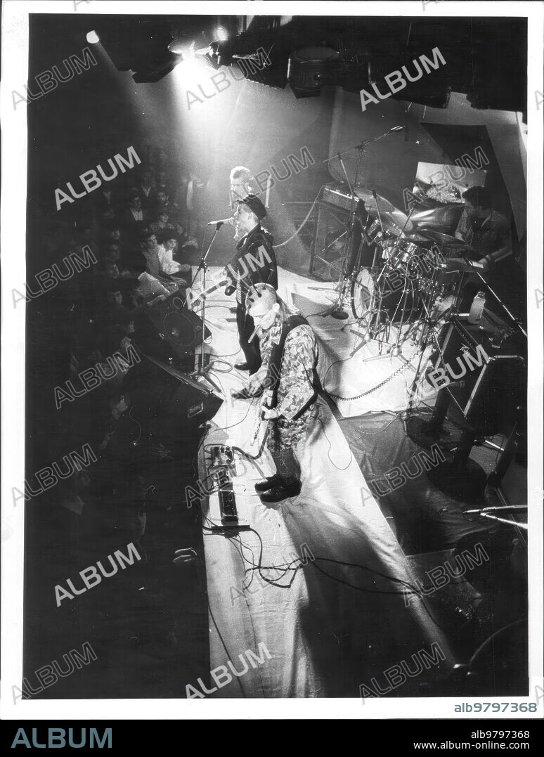 28 enero 1983. Radio futura durante un concierto.