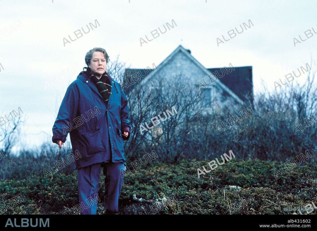 KATHY BATES en ECLIPSE TOTAL [DOLORES CLAIBORNE], 1995 (DOLORES CLAIBORNE), dirigida por TAYLOR HACKFORD. Copyright CASTLE ROCK ENTERTAINMENT / CLIFFORD, JOHN.