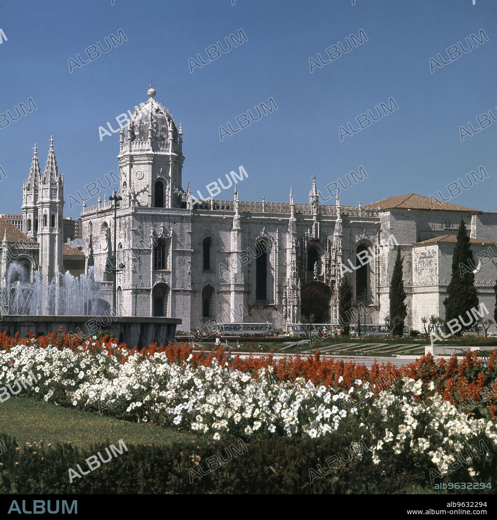 JUAN DE CASTILLO-JOAO DE CASTILHO JOAO. EXTERIOR DEL MONASTERIO DE LOS JERONIMOS - SIGLO XVI - ESTILO MANUELINO - FOTO AÑOS 60.