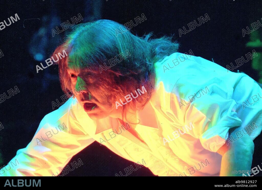 Madrid, 09/01/2000. Raphael In "Jekyll and Hyde." Photo: Javier Prieto Archdc.
