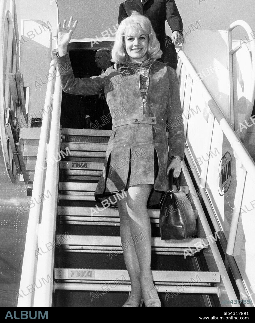 Carroll Baker. 1966.