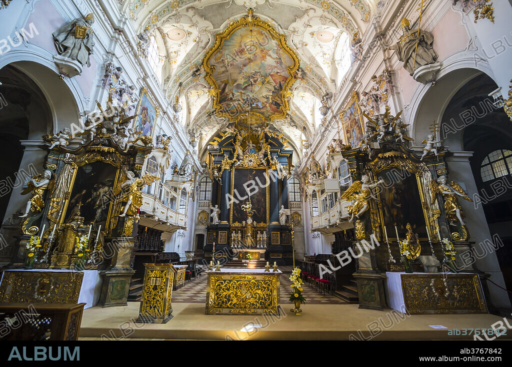 Interior of the Romanesque St. Emmeram's Basilica (abbey) now known as Schloss Thurn und Taxis, Regensburg, UNESCO World Heritage Site, Bavaria, Germany, Europe.