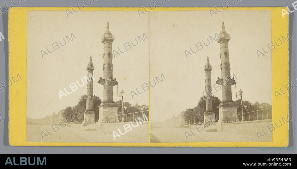 Rostra columns at Bordeaux, Colonnes Rostrales (Bordeaux) (title on object), anonymous, Bordeaux, c. 1860 - c. 1880, cardboard, albumen print, height 85 mm × width 170 mm.
