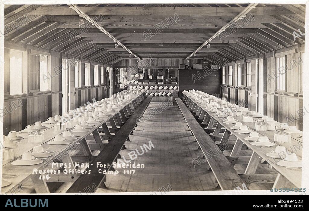 Mess hall, Fort Sheridan Reserve Officers Camp, Illinois, USA, 1917. Fort Sheridan was a US Army base on the shores of Lake Michigan just north of Chicago.