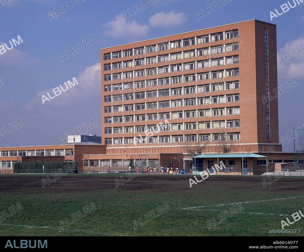 AGUSTIN AGUIRRE (1896-1985). EDIFICIO DE FILOSOFIA B.