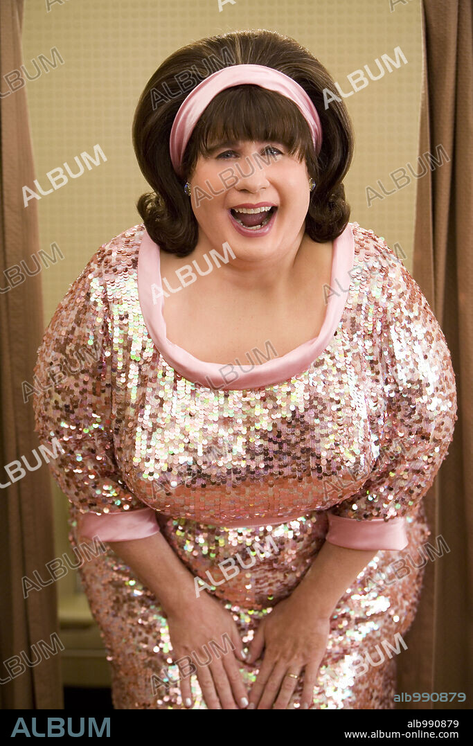TRAVOLTA JOHN. JOHN TRAVOLTA in HAIRSPRAY, 2007, unter der Regie von ADAM SHANKMAN. Copyright GABRIEL SIMON PRODUCTION SERVICES/STORYLINE ENTERTAINMENT/ / JAMES, DAVID.