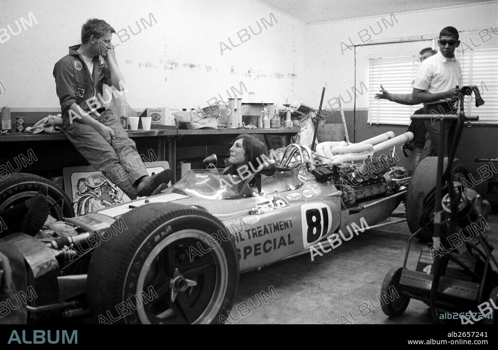Indianapolis 1967.  Graham Hill, Lotus 42, finished 32nd.