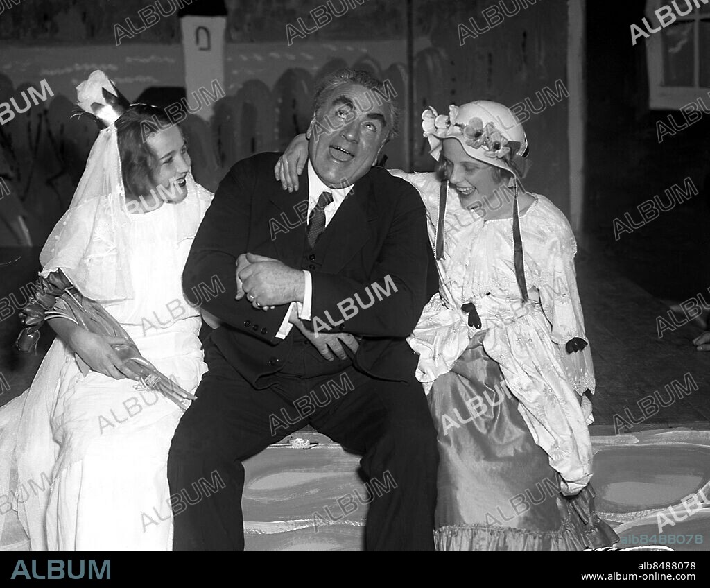 ARKIV 1935 . Emile Stiebel (1876-1950), operasångare (basbaryton). Anställd vid Stockholmsoperan 1903-1940.. Emile Stiebel, Swedish opera singer.. Foto: TT / Kod 1900.