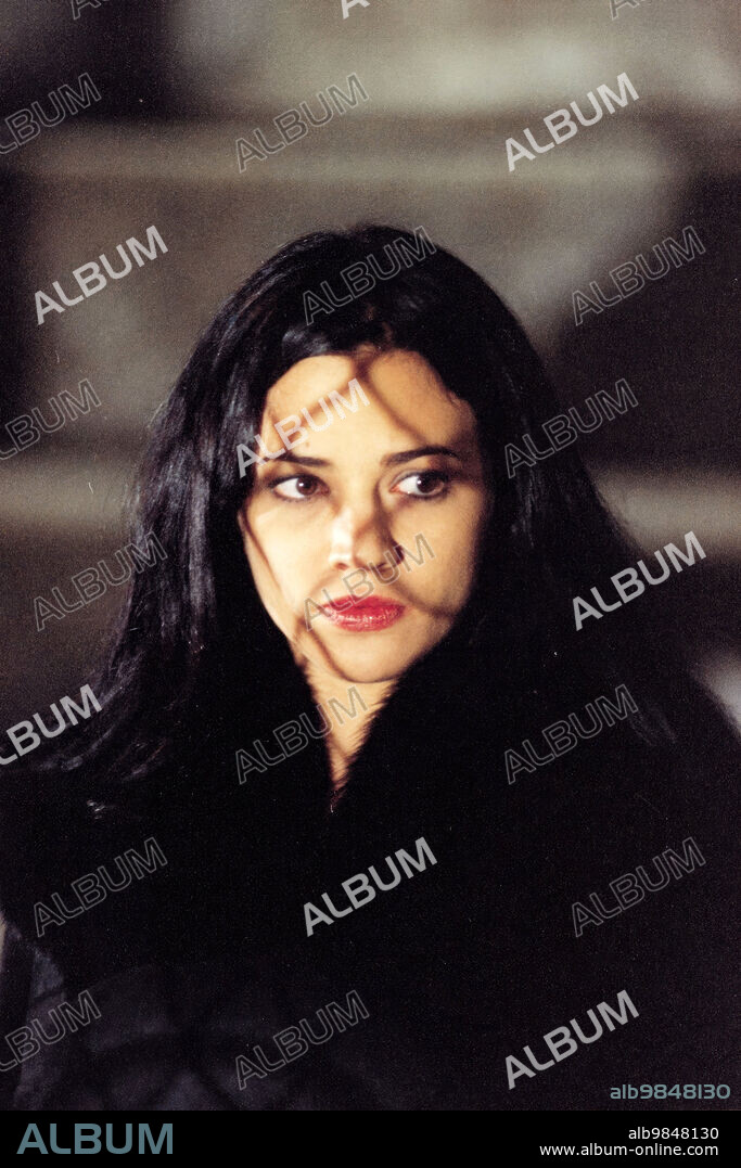 ASIA ARGENTO en SCARLET DIVA, 2000, dirigida por ASIA ARGENTO. Copyright Opera Film Produzione.