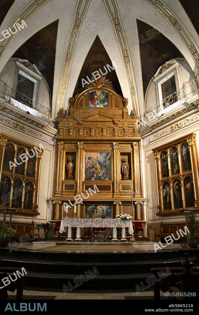 Ontinyent / Onteniente; Iglesia de Santa María; ábside y retablo con pinturas de José Segrelles.