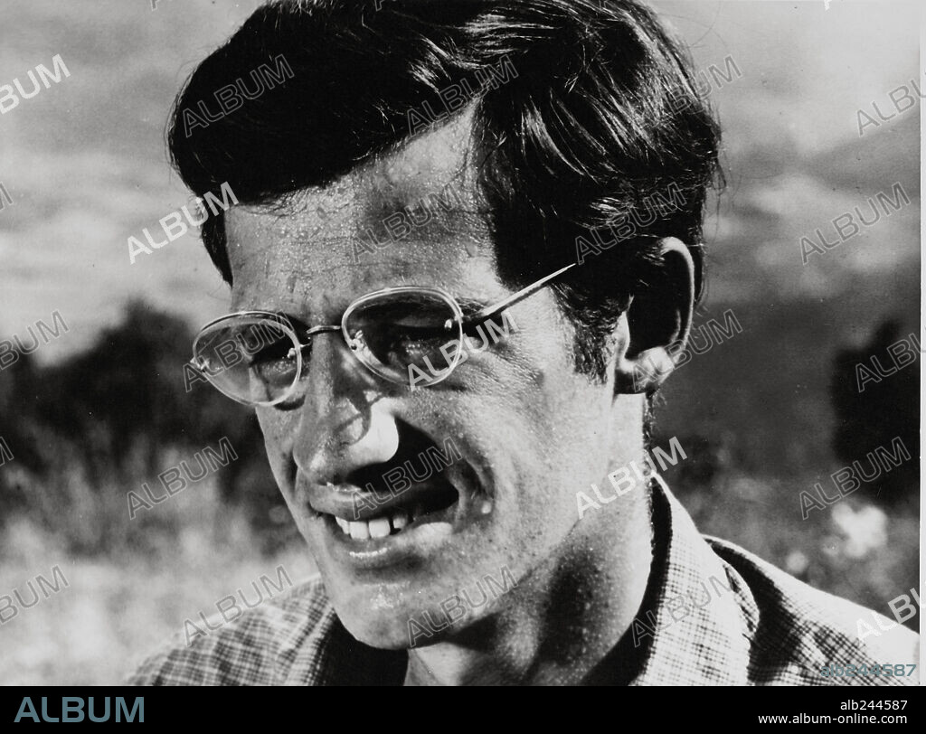 JEAN-PAUL BELMONDO in TWO WOMEN, 1960 (LA CIOCIARA), directed by VITTORIO DE SICA. Copyright EMBASSY PICTURES.