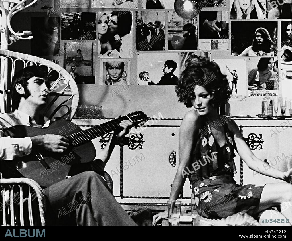 JOAN MANUEL SERRAT en PALABRAS DE AMOR, 1968, dirigida por ANTONI RIBAS. Copyright BALCAZAR P.C.