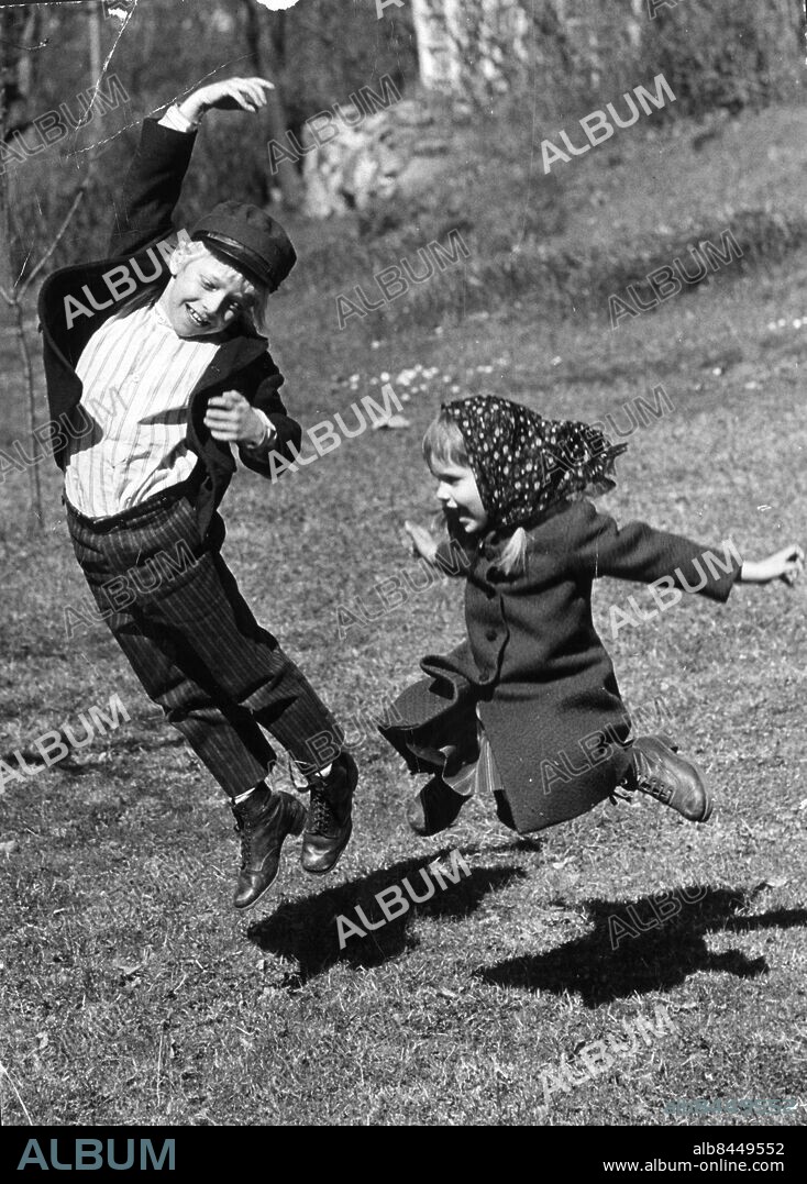 ARKIV -19710505- . Jan Ohlsson, who played Emil in Lönneberga and Lena Wisborg who played his little sister Ida.. ******. "Emil i Lönneberga". Jan Ohlsson och Lena Wisborg gjorde krumsprång framför filmkameran för första gången tillsammans i går. Jan spelar Emil och Lena Ida i filmen efter Astrid Lindgrens bok "Emil i Lönneberga". Foto: Jacob Forsell Kod: 14 COPYRIGHT SCANPIX SWEDEN.