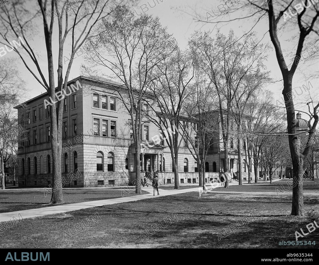 Law Building, U. of M. [i.e. University of Michigan], Ann Arbor, Mich., between 1910 and 1920.