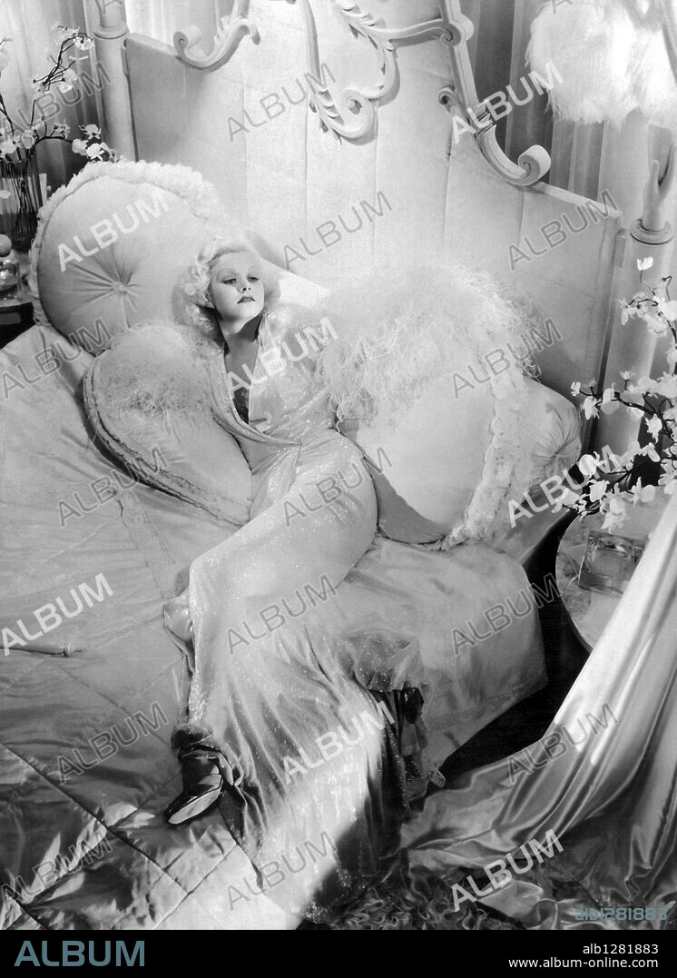 JEAN HARLOW en CENA A LAS OCHO, 1933 (DINNER AT EIGHT), dirigida por GEORGE CUKOR. Copyright M.G.M.