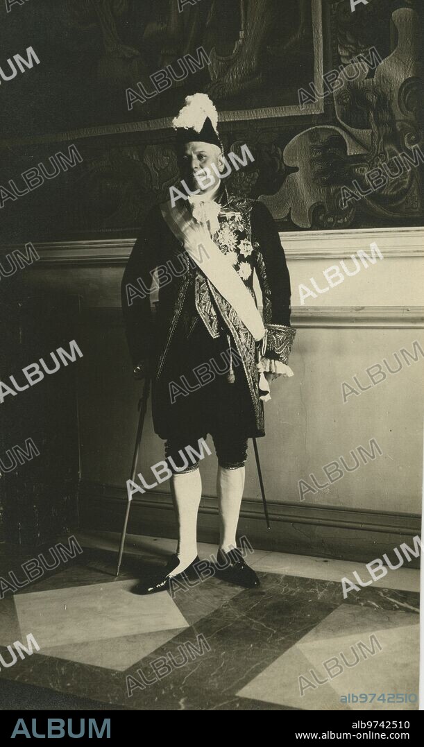 Madrid, 1925. Don José de Saavedra y Salamanca, Marquis of Viana.