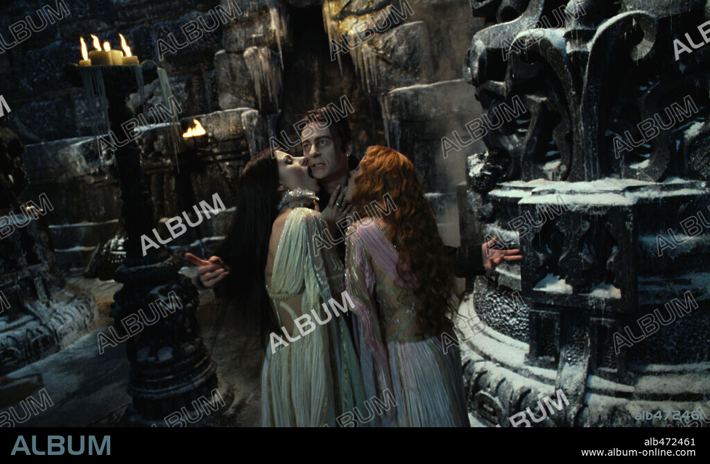 ELENA ANAYA, RICHARD ROXBURGH und SILVIA COLLOCA in VAN HELSING, 2004, unter der Regie von STEPHEN SOMMERS. Copyright UNIVERSAL / ILM.