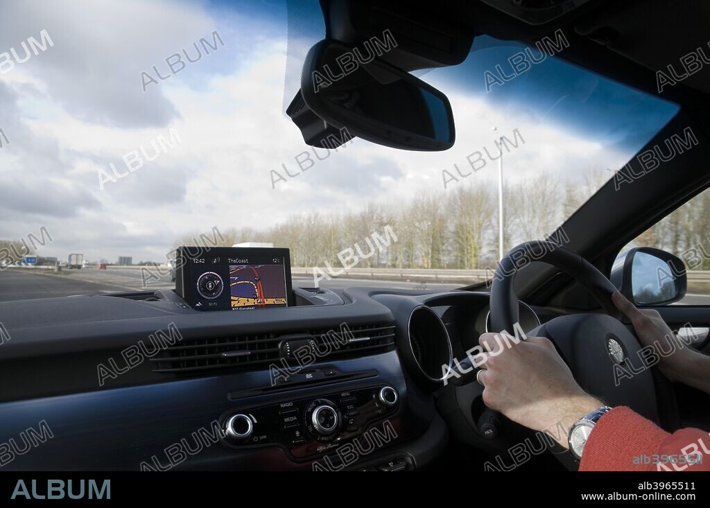 Satellite navigation system in Alfa Romeo Giulietta 2011.