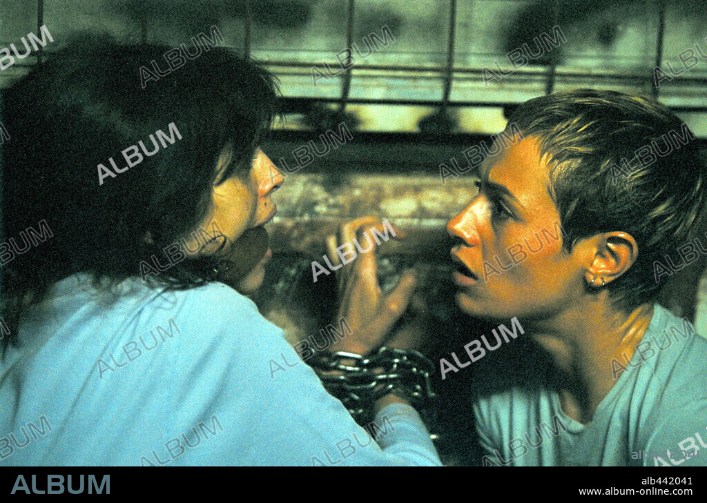 CECILE DE FRANCE y MAÏWENN LE BESCO en ALTA TENSIÓN, 2003 (HAUTE TENSION), dirigida por ALEXANDRE AJA. Copyright LIONS GATE FILMS.