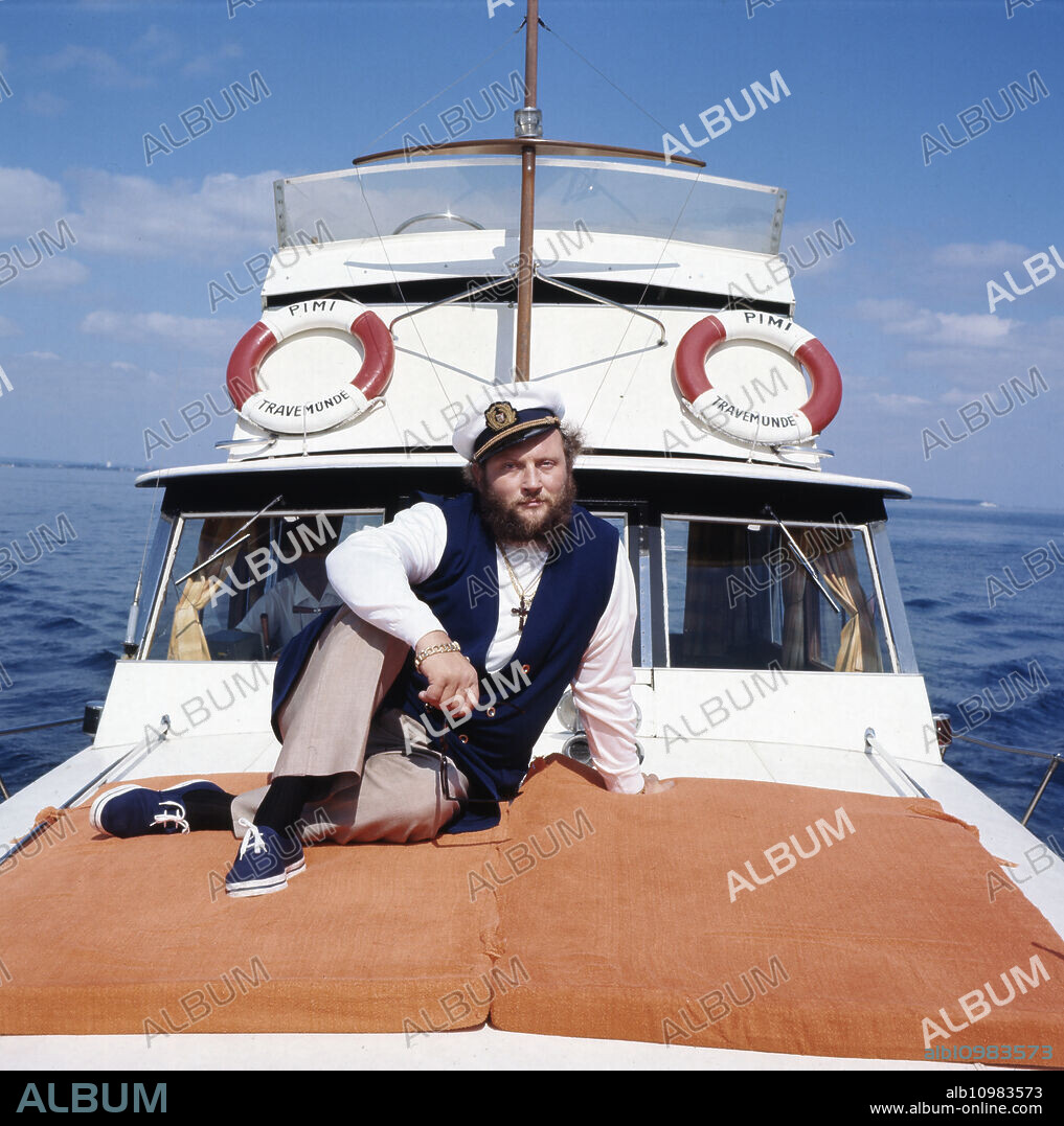 German bass singer Ivan Rebroff poses on the boat Pimi, Germany Travemünde in the early 1980s.