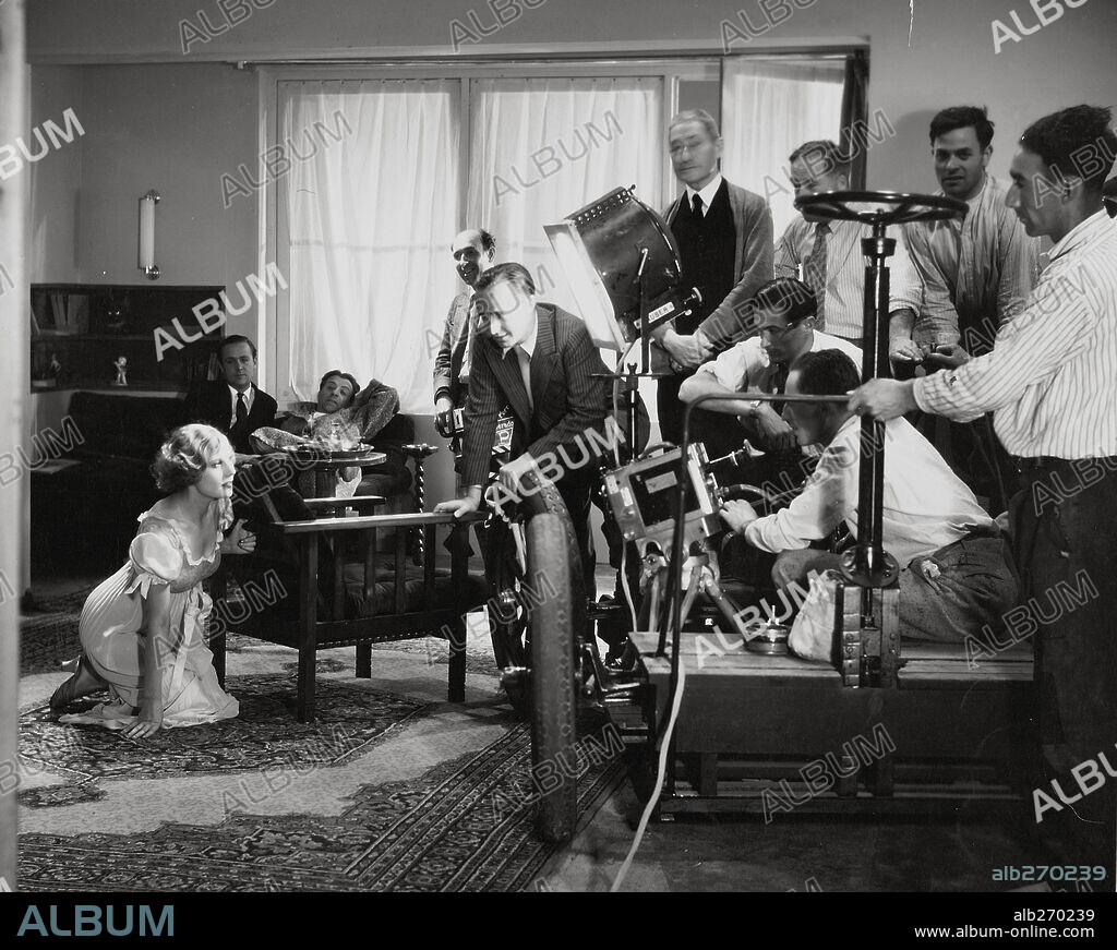 BENITO PEROJO and ROSITA DIAZ GIMENO in SUSANA HAS A SECRET, 1935 (SUSANA TIENE UN SECRETO), directed by BENITO PEROJO. Copyright ORPHEA.