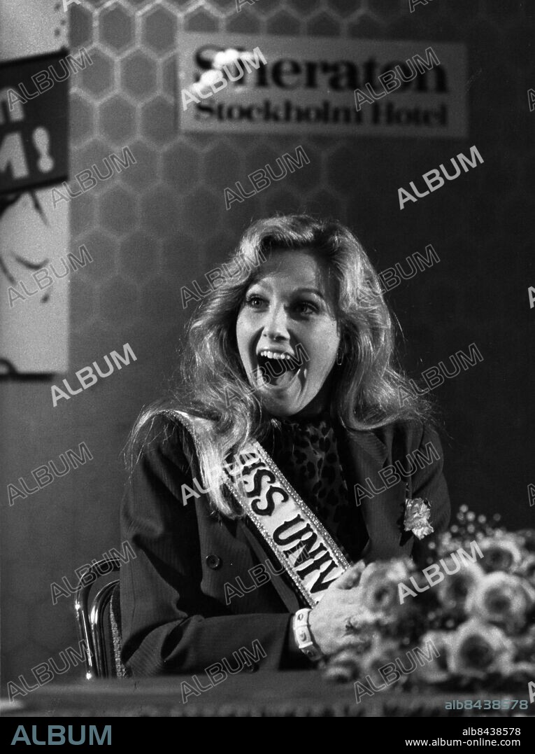 ARKIV 1984-08-12. Yvonne Ryding 21 år håller presskonferens på Sheraton Hotel i Stockholm 11:e augusti, nyss hemkommen efter att ha utsetts till Miss Universum i USA.. Foto: Ulf Lodin / SvD / SCANPIX / Kod: 11014.