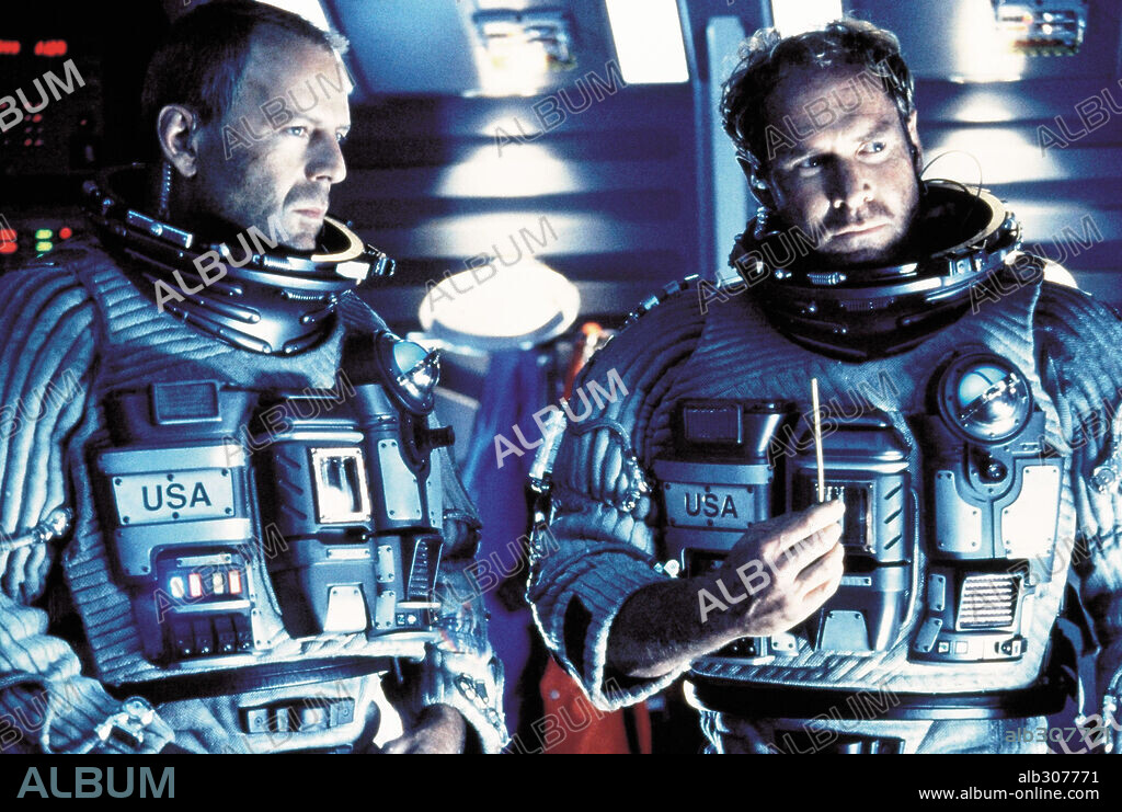 BRUCE WILLIS und WILL PATTON in ARMAGEDDON, 1998, unter der Regie von MICHAEL BAY. Copyright TOUCHSTONE PICTURES.