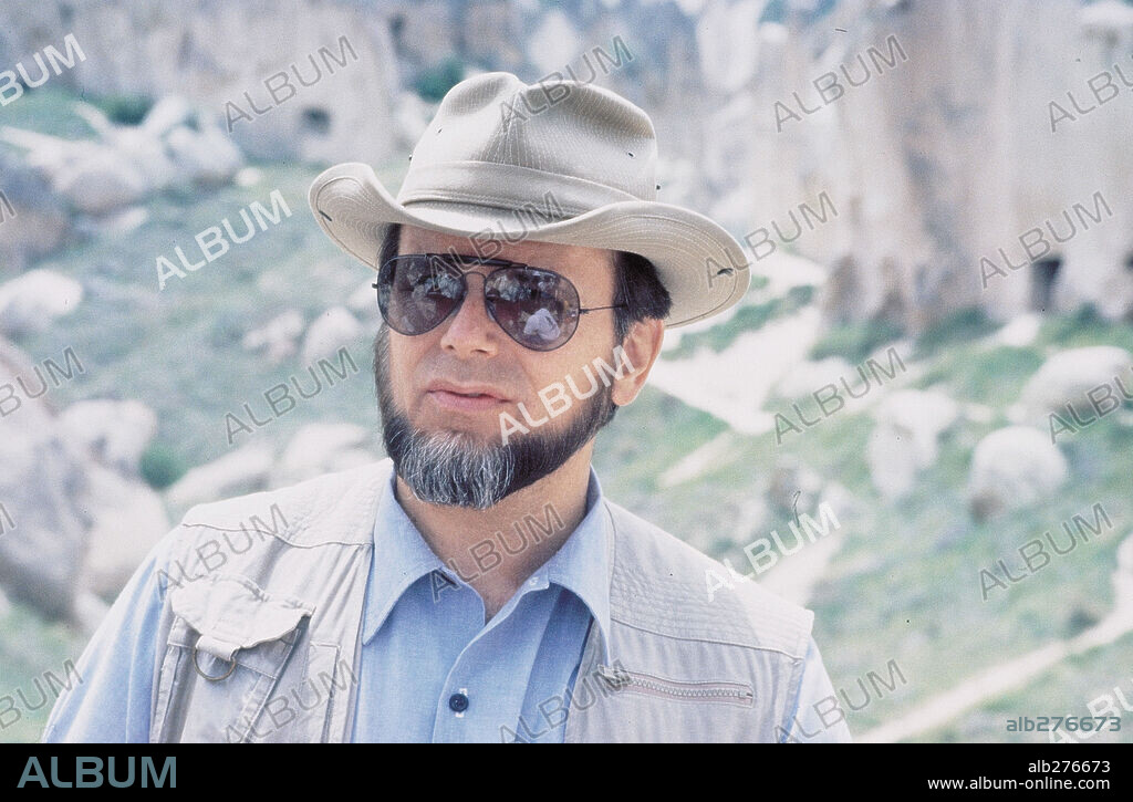 STEVEN LISBERGER in SLIPSTREAM, 1989, directed by STEVEN LISBERGER. Copyright ENTERTAINMENT FILM.