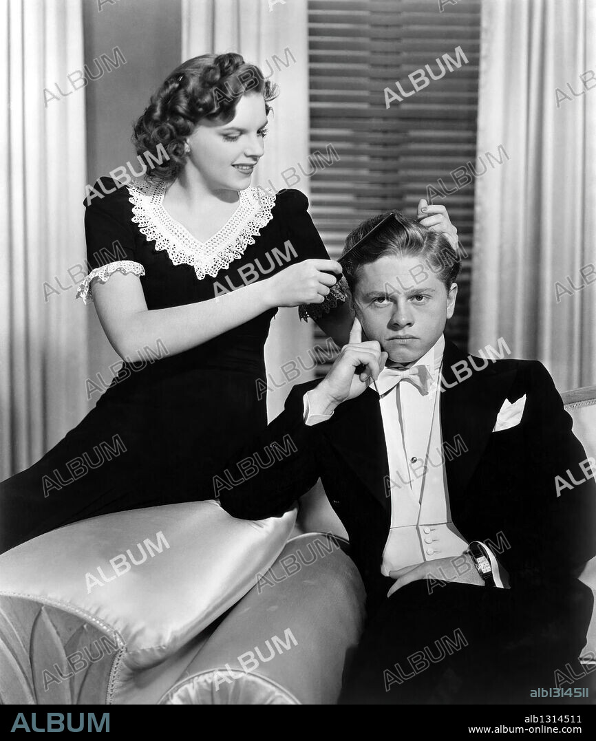 JUDY GARLAND and MICKEY ROONEY in ANDY HARDY MEETS DEBUTANTE, 1940, directed by GEORGE B. SEITZ. Copyright M.G.M.
