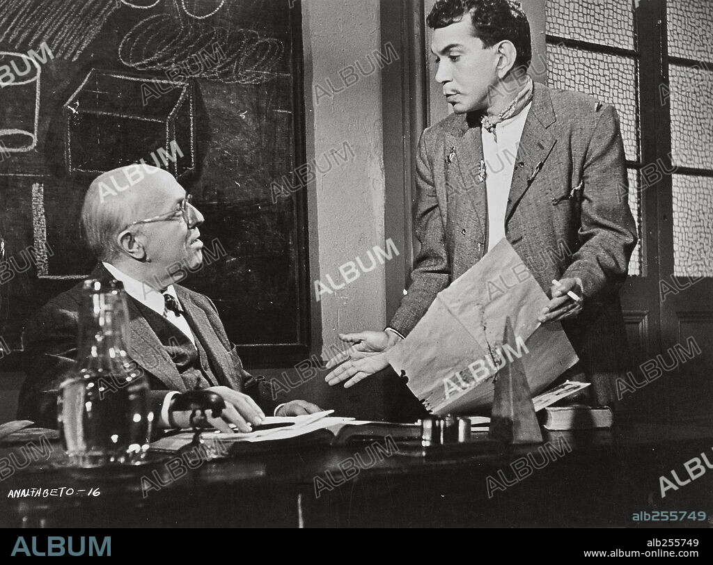 CANTINFLAS in THE ILLITERATE ONE, 1961 (EL ANALFABETO), directed by MIGUEL M. DELGADO. Copyright POSA FILMS, S.A.