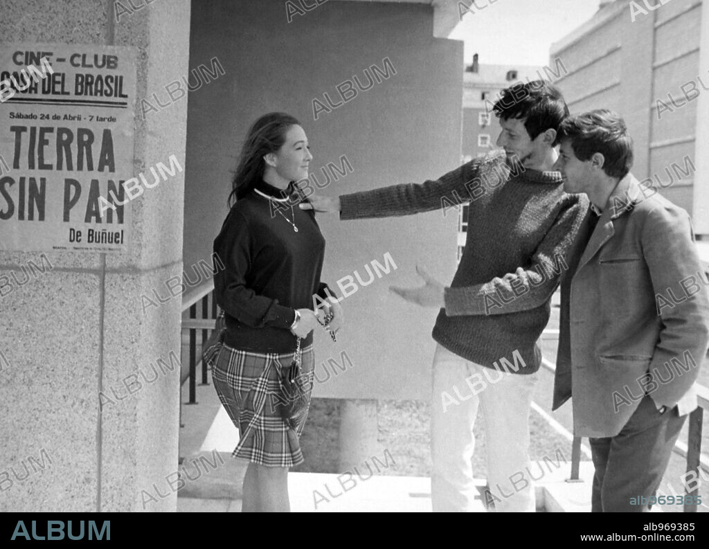 EMILIO GUTIERREZ CABA en NUEVE CARTAS A BERTA, 1966, dirigida por BASILIO MARTIN PATINO. Copyright ECO FILMS/TRANSFISA.