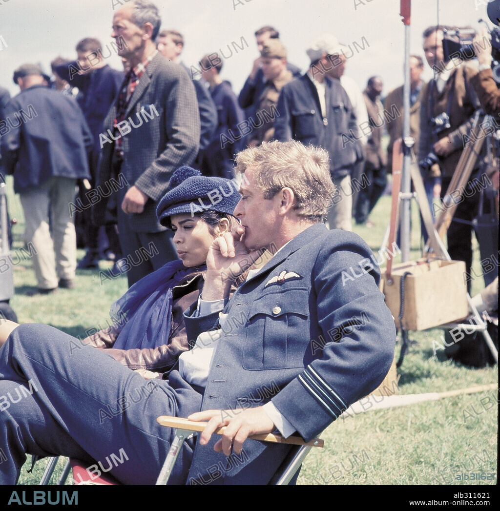 MICHAEL CAINE in BATTLE OF BRITAIN, 1969, directed by GUY HAMILTON. Copyright UNITED ARTISTS.