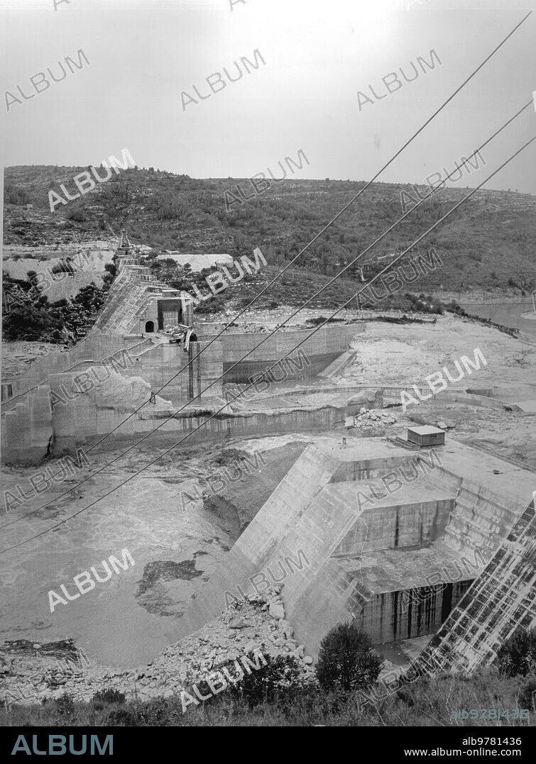 The Tous reservoir after the breakage of its dam due to the flooding of the Júcar River caused by the strong rains of the cold drop of October 1982.