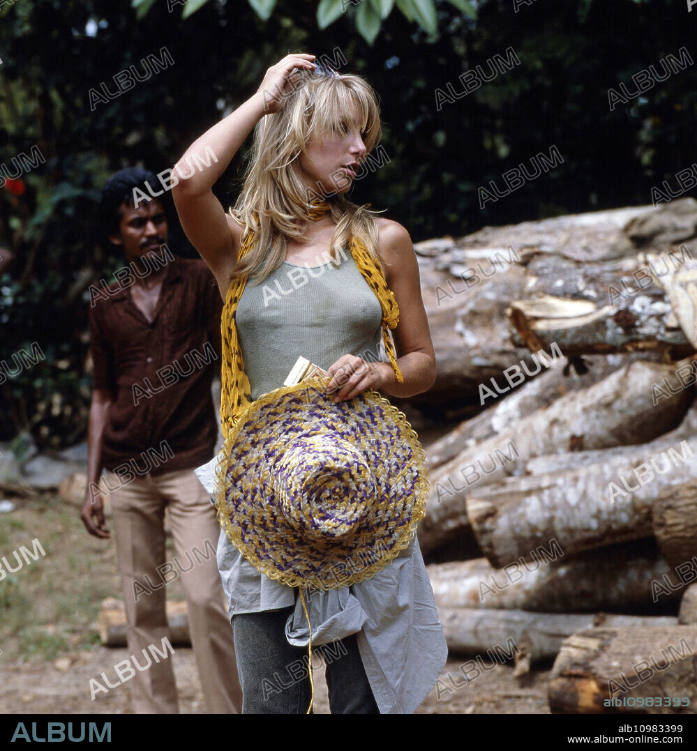 Private footage of the actress Heather Thomas during the shooting of the film Stein des Todes aka Deathstone, 1987.