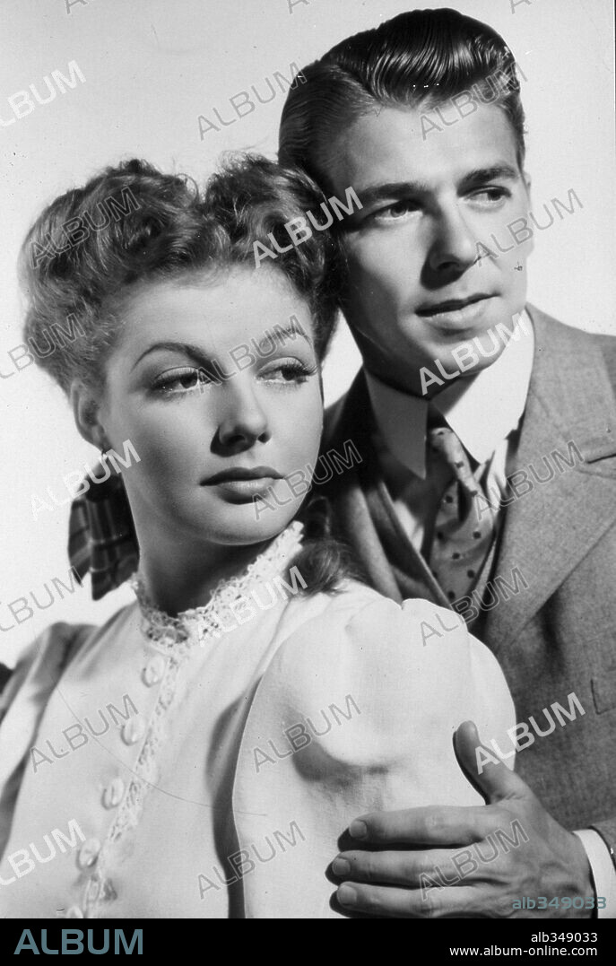 ANN SHERIDAN and RONALD REAGAN in KINGS ROW (1942), directed by SAM WOOD. Copyright WARNER BROTHERS.