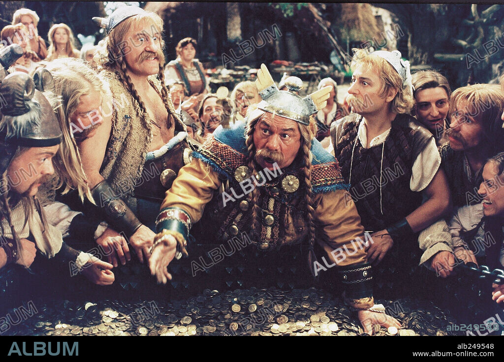 CHRISTIAN CLAVIER, GERARD DEPARDIEU und MICHEL GALABRU in ASTERIX ET OBELIX CONTRE CESAR, 1999, unter der Regie von CLAUDE ZIDI. Copyright RENN PRODUCTIONS / GEORGE, ETIENNE.