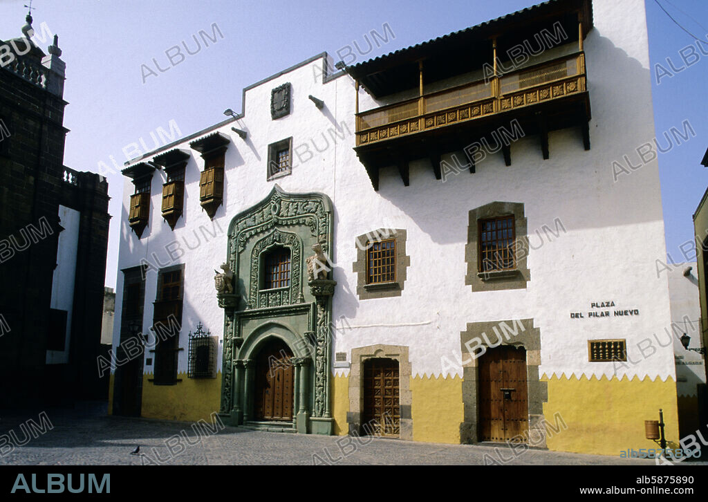 Las Palmas de Gran Canaria; Casa Colón (arquitectura colonial canaria).