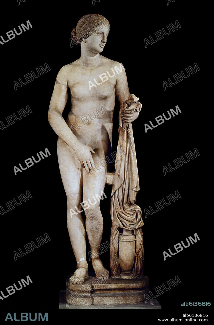 PRAXITELES (390-333) AC. LA VENUS DE CNIDO,  S IV AC, DESTACA EN EL GABINETE DE LAS MASCARAS.