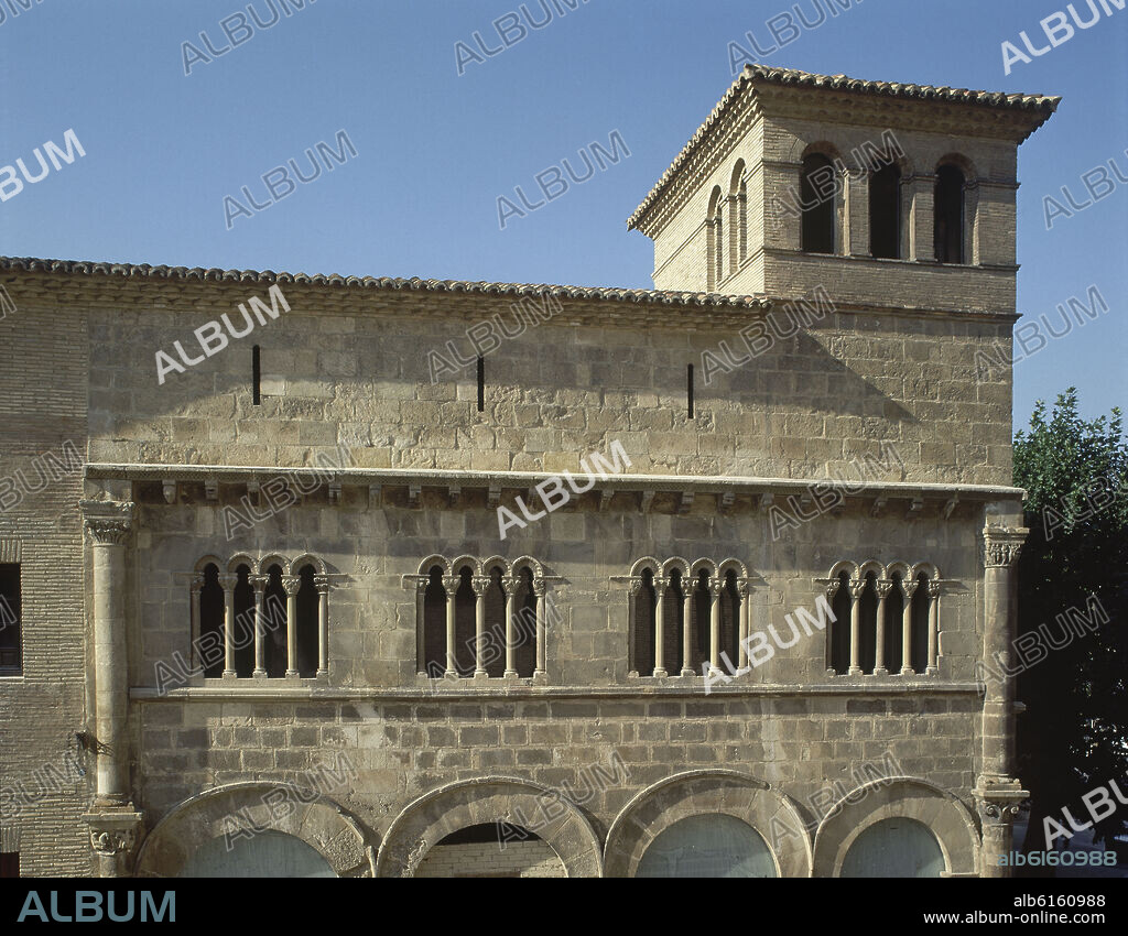 PALACIO DE LOS REYES DE NAVARRA TAMBIEN LLAMADO DE LOS DUQUES DE GRANADA DE EGA - SIGLO XII - ROMANICO NAVARRO.