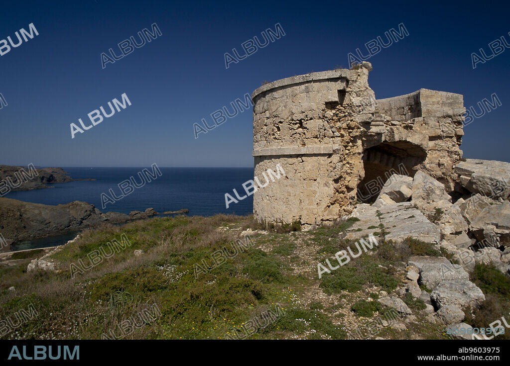 Torre de la Princesa.Fortaleza de Isabel II, siglo XIX.Puerto de Mahon.La Mola.Menorca.Islas Baleares. Spain.