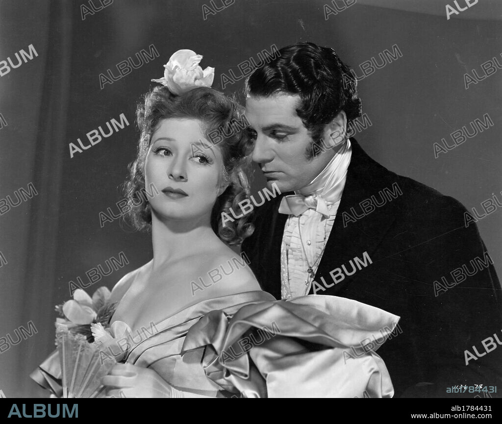 GREER GARSON and LAURENCE OLIVIER in PRIDE AND PREJUDICE, 1940, directed by ROBERT Z. LEONARD. Copyright M.G.M.