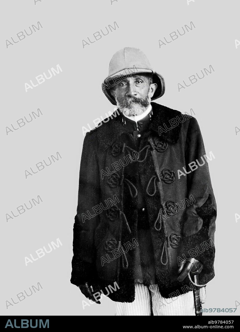 1910. Don Felipe Alfau, general jefe de la brigada de Cazadores de Madrid.