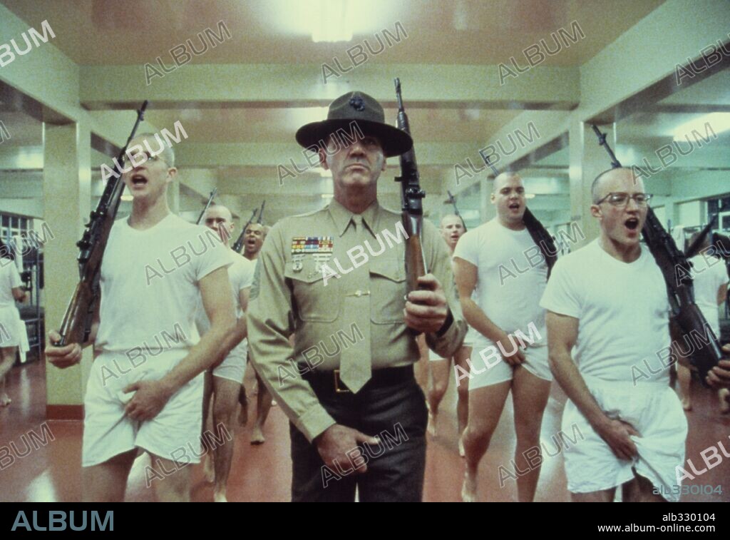 MATTHEW MODINE und R. LEE ERMEY in FULL METAL JACKET, 1987, unter der Regie von STANLEY KUBRICK. Copyright WARNER BROTHERS.