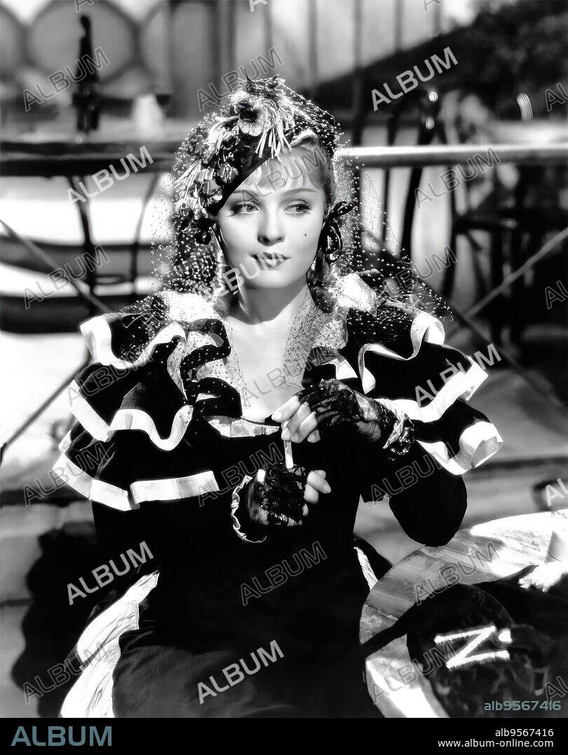 ANNA STEN in NANA, 1934, directed by DOROTHY ARZNER and GEORGE FITZMAURICE. Copyright GOLDWYN/UNITED ARTISTS.