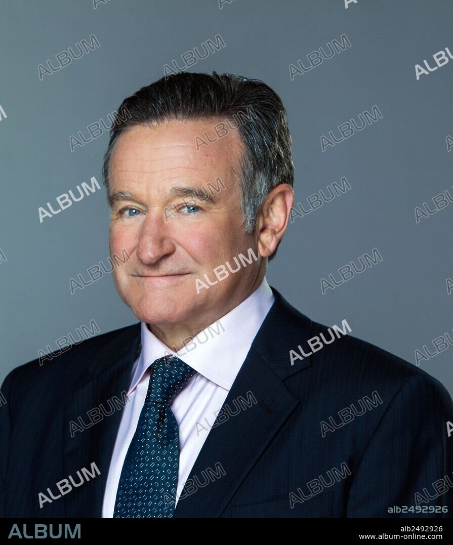 ROBIN WILLIAMS in THE CRAZY ONES, 2013, directed by DAVID E. KELLEY. Copyright 20TH CENTURY FOX TV.