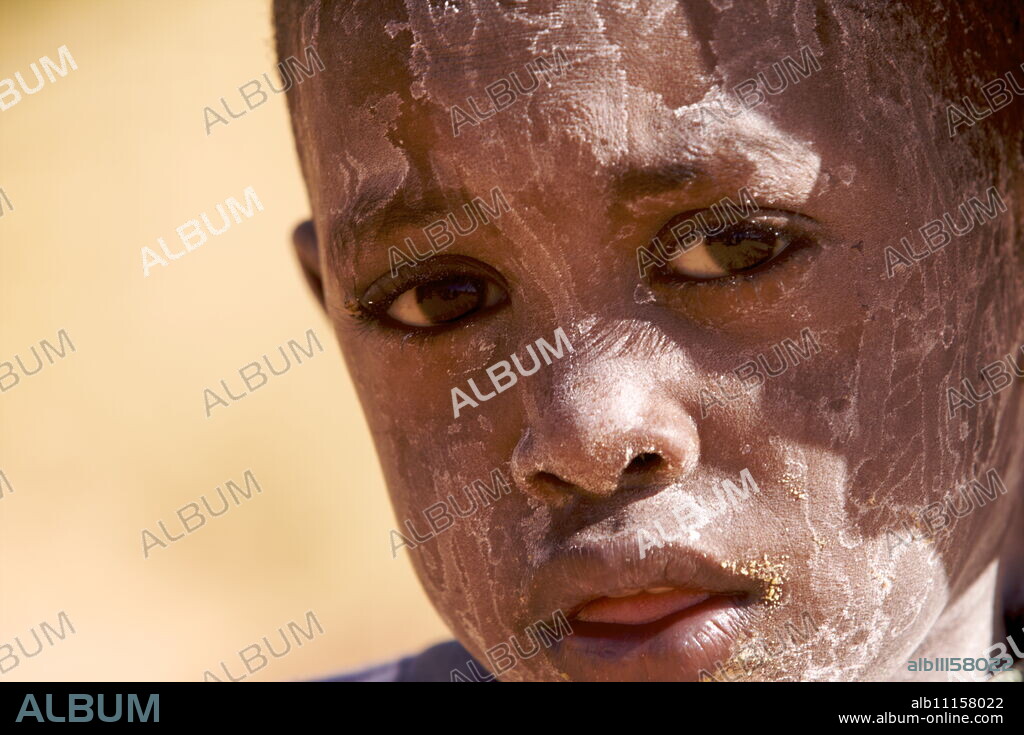 A young Ajjer, from a Berber ethnic group, in the oasis of Umm el Ma in the Fezzan Desert, Libya, North Africa, Africa.