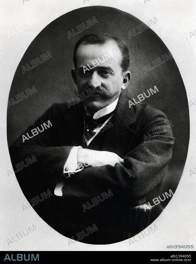 Figueroa y Torres, Alvaro "Conde de Romanones" (Madrid,1863-1950). Abogado y político español. Fue Presidente del Senado, 17 veces ministro y 3 veces Presidente del Consejo de Ministros con Alfonso XIII. Formó parte del Partido Liberal de Sagasta y Canalejas.