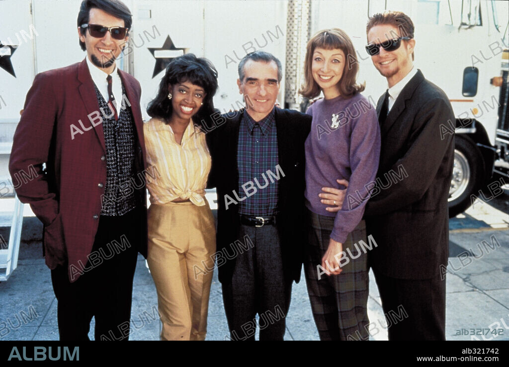 ERIC STOLTZ, ILLEANA DOUGLAS, JOHN TURTURRO and MARTIN SCORSESE in GRACE OF MY HEART, 1996, directed by ALLISON ANDERS. Copyright UNIVERSAL PICTURES.